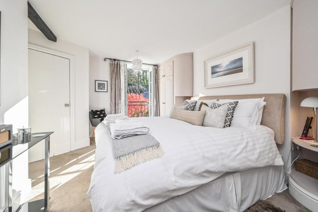 A Superb Bijou Retreat With Jacuzzi Near An Excellent Village Pub Yelverton Extérieur photo