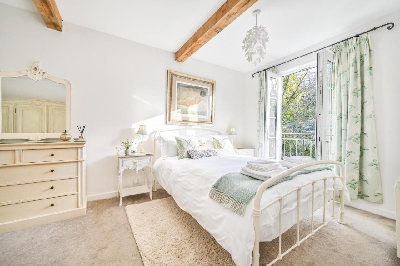 A Superb Bijou Retreat With Jacuzzi Near An Excellent Village Pub Yelverton Extérieur photo